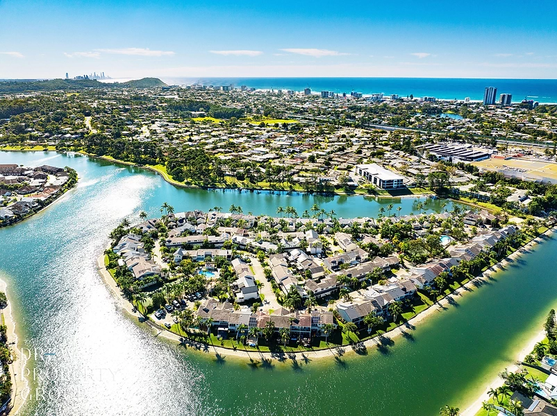 Elanora
